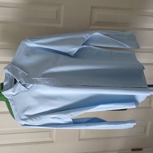 Classic fit dress shirt